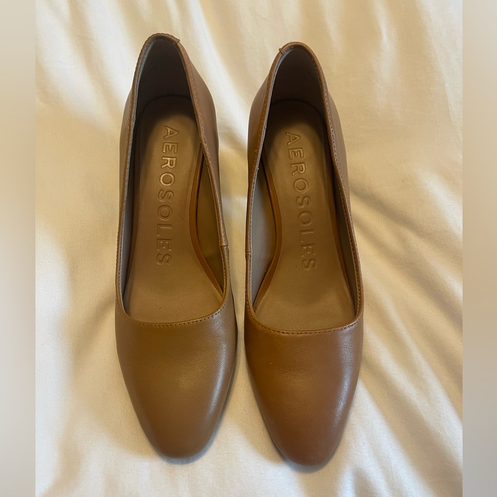 Aerosoles Minetta Tan Leather Block Heel Pump, Size 8.5